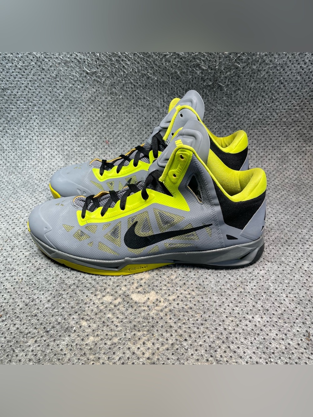 Nike Zoom Hyperchaos Grey Neon Green Basketball Shoes Size 12 Men’s